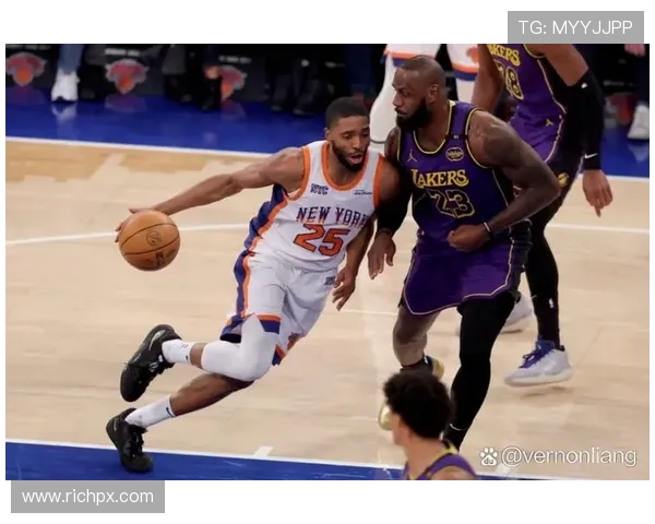 1993年NBA经典对决太阳队与魔术队的精彩比赛回顾与分析